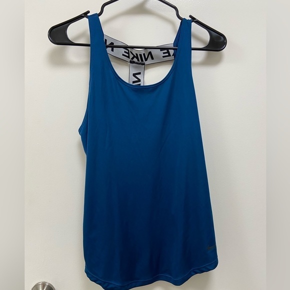 Nike t-back small dry fit turquoise tank women’s $39 - Picture 1 of 6